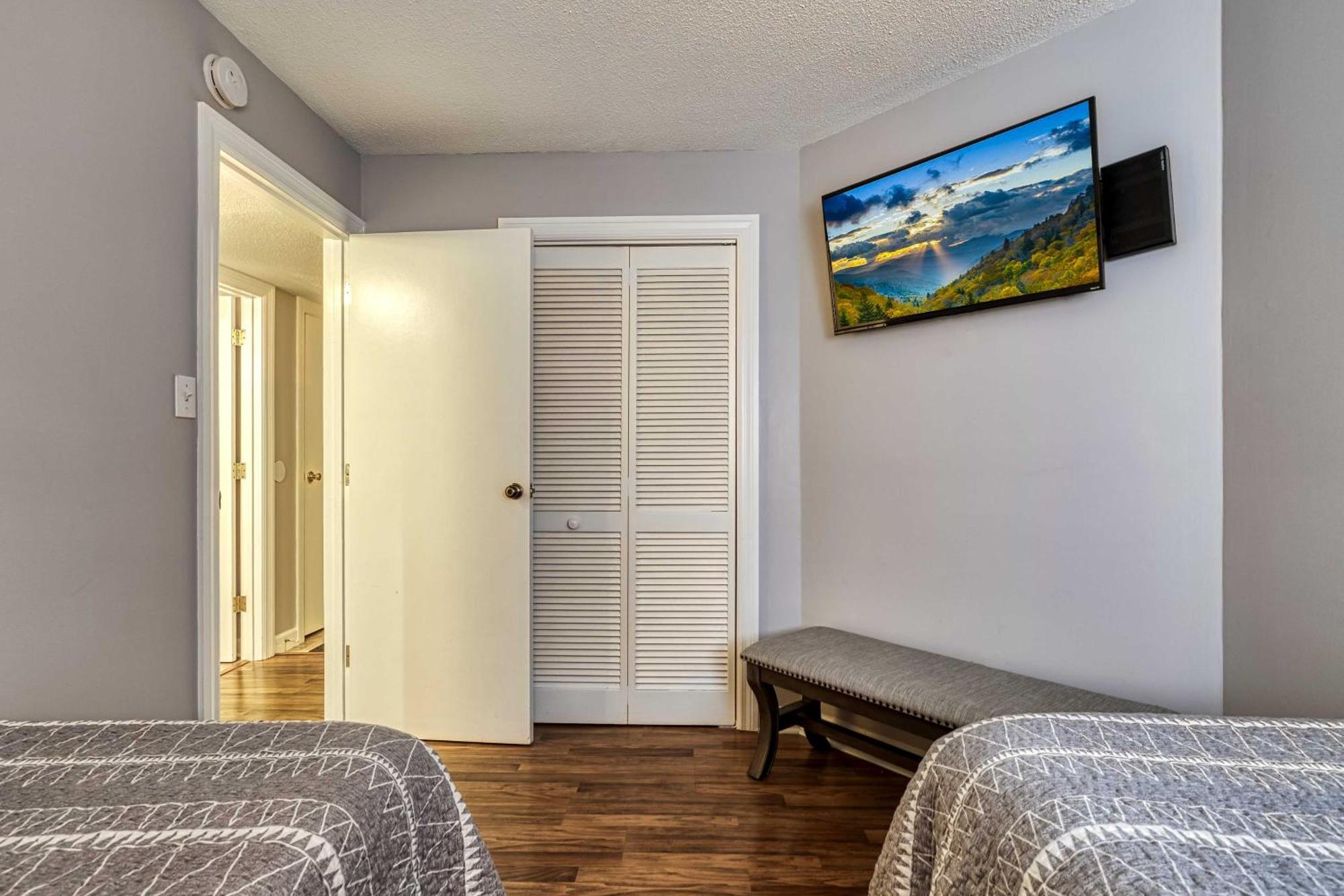 Cozy Resort-style Indoor Pool! Appartement Gatlinburg